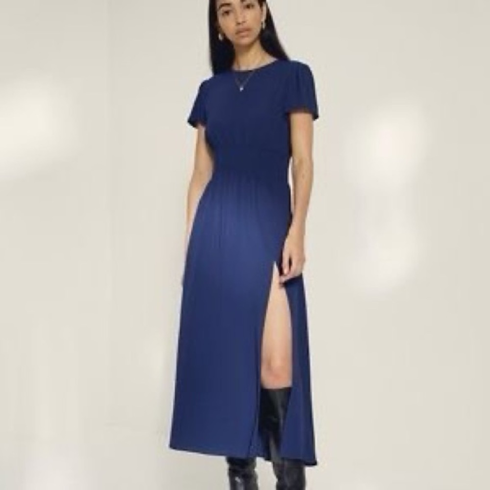 Aritzia Wilfred Dress Womens Blue Maxime Short Sleeve Smocked Waist Maxi